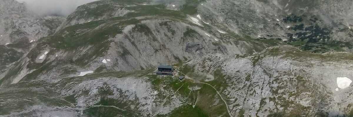 Flugwegposition um 10:09:26: Aufgenommen in der Nähe von Gemeinde Thörl, Österreich in 2324 Meter